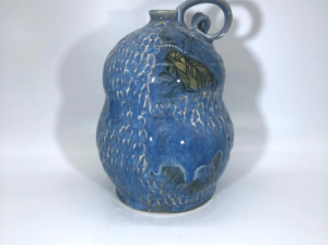 Curvy-jug