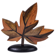 Wooden figurine – maple leaf