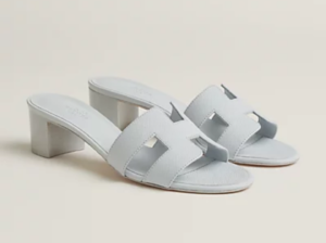 OASIS Sandal