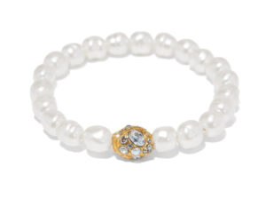 Trust your journey pearl bracelet.